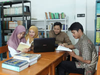 Galleri 3 kampus IAI-Al-Ghurabaa-Jakarta
